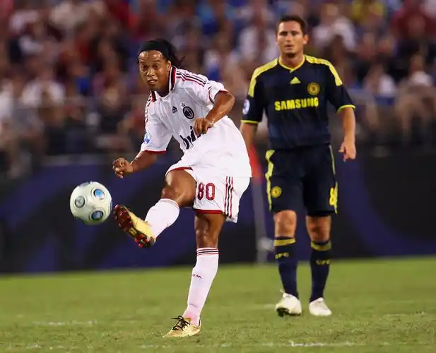 也极有可能 也极有可能