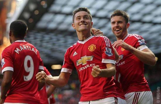 行追随车队 行追随车队